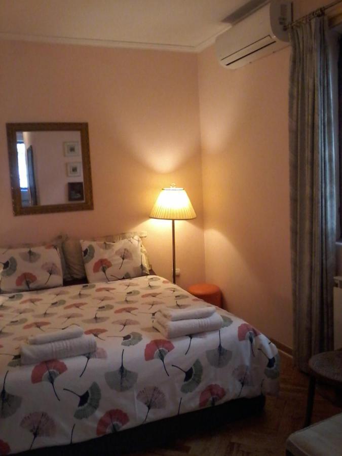 Studio Hram 2 Belgrado Buitenkant foto