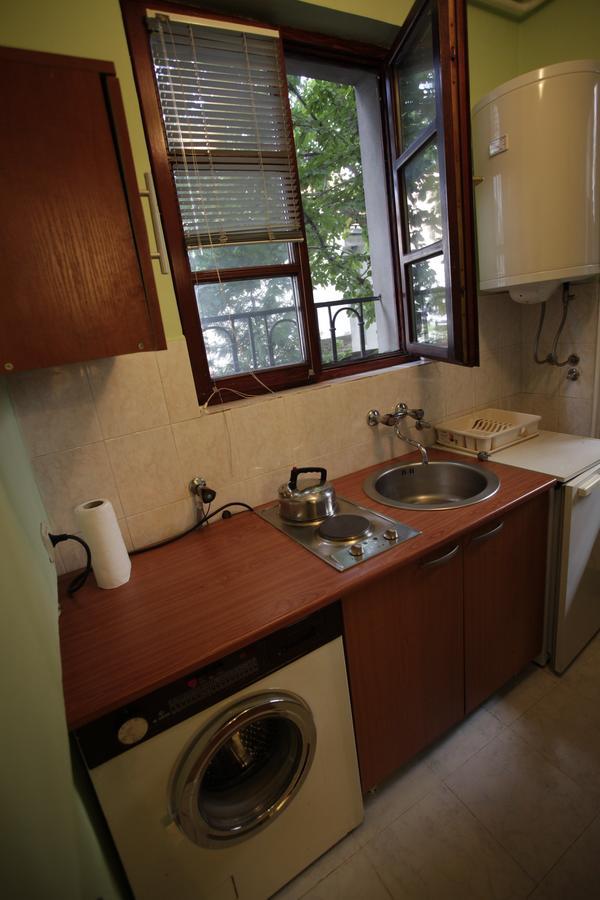 Studio Hram 2 Belgrado Buitenkant foto
